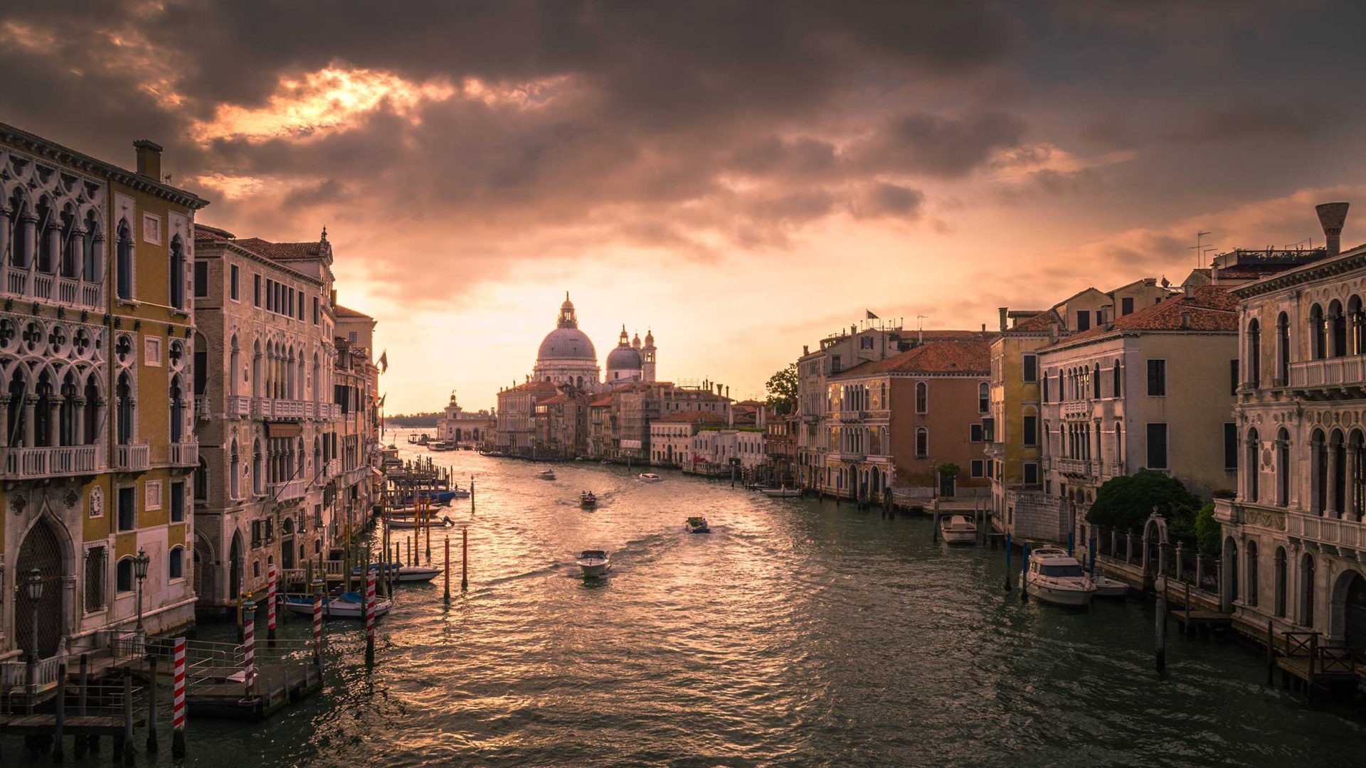 6 tourist attraction In Venice